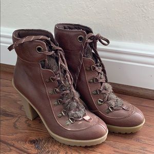 HUGE STORE CLOSING SALE!! Nine West Vintage America  Leather booties 6.5